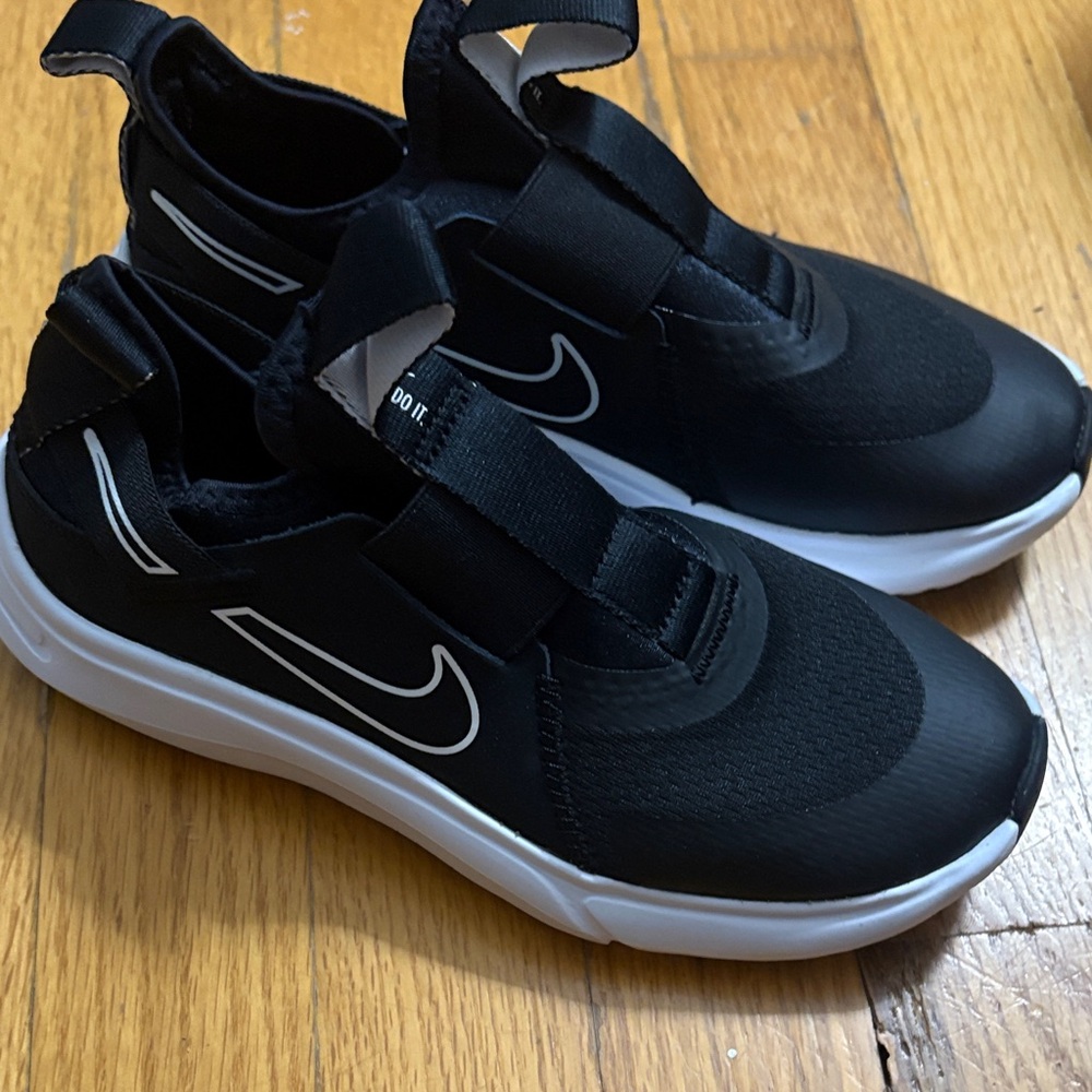 Nike Black and White Athletic Shoes